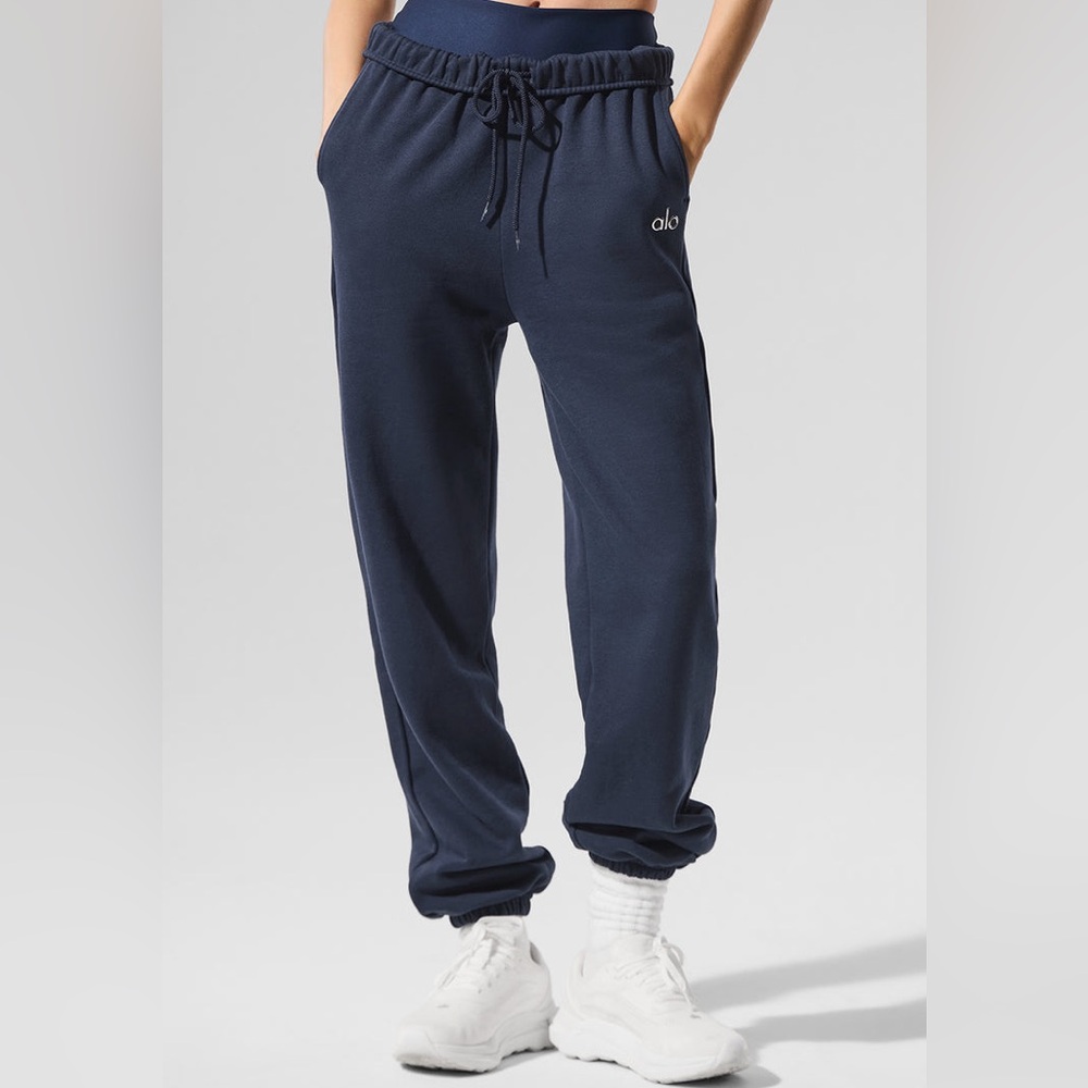 Alo Yoga Accolade Sweatpant